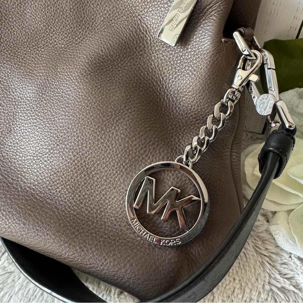Michael Kors Taupe and Black Pebble Leather Handbag - Picture 11 of 13